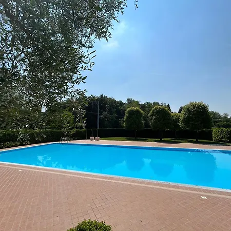 Giulia Retreat